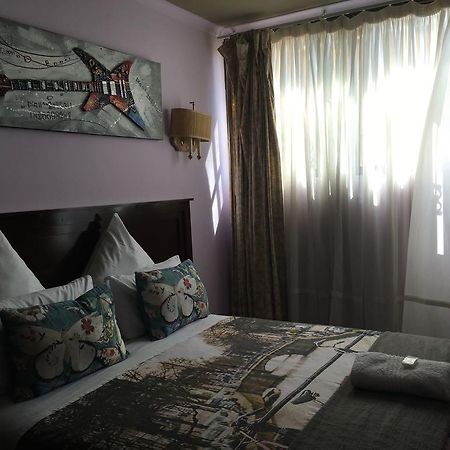 Tassili Lodge Кемптън Парк Екстериор снимка